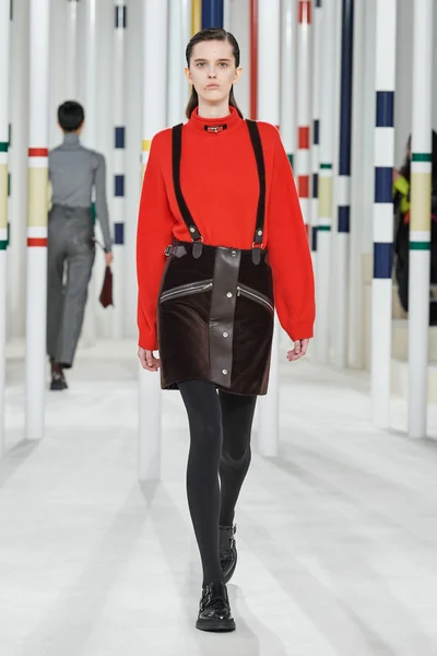 Look 39
